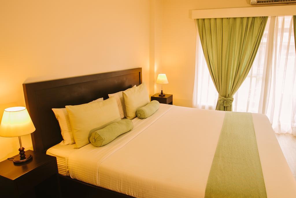 Subic Coco Hotel Олонгапо Экстерьер фото