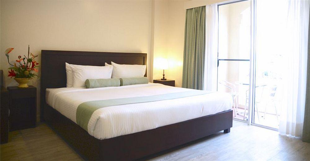 Subic Coco Hotel Олонгапо Экстерьер фото