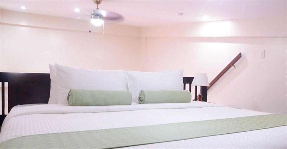 Subic Coco Hotel Олонгапо Экстерьер фото