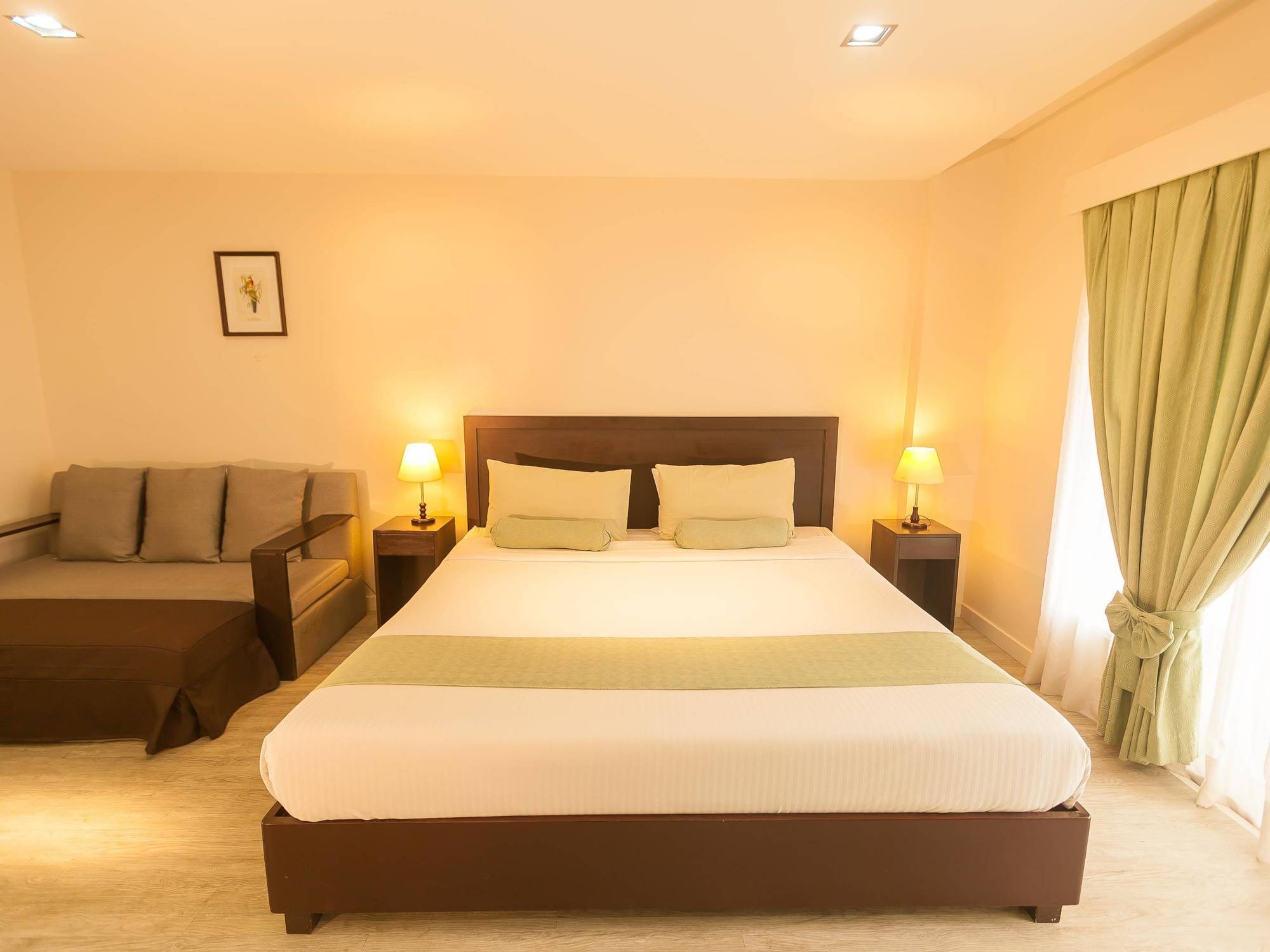 Subic Coco Hotel Олонгапо Экстерьер фото